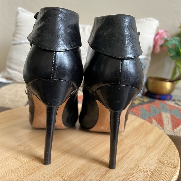 Manolo Blahnik M-Fertiti Fodera Leather Ankle Stiletto Boots EU40/US10 $1,298 - Picture 7 of 13